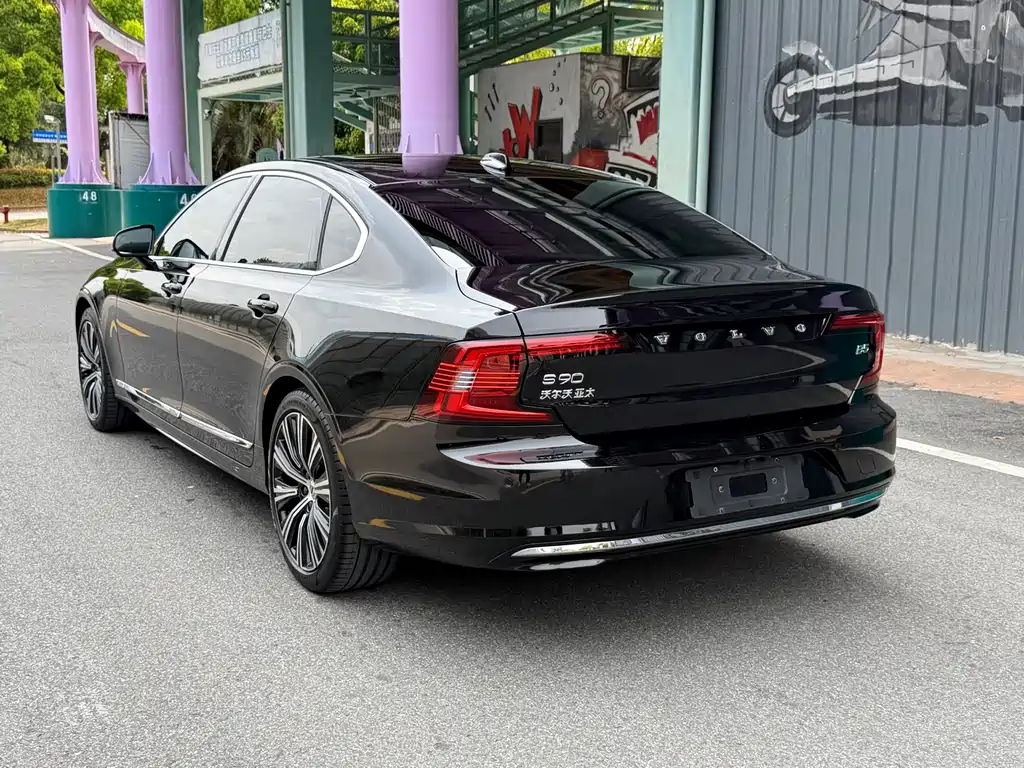 Volvo S90 2024 — фото 9