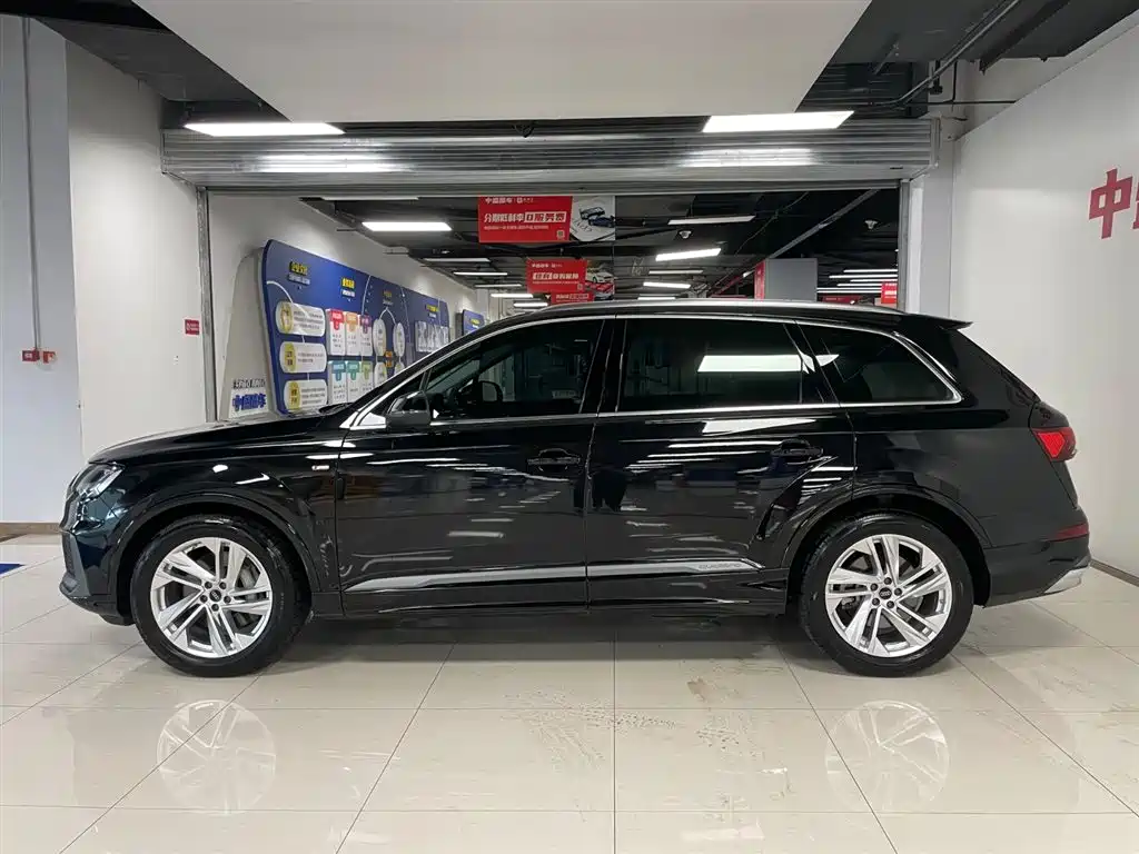 Audi Q7 2024