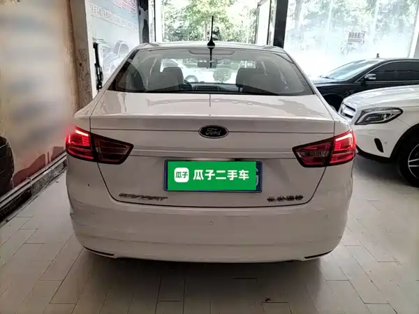 Ford Escort 2018