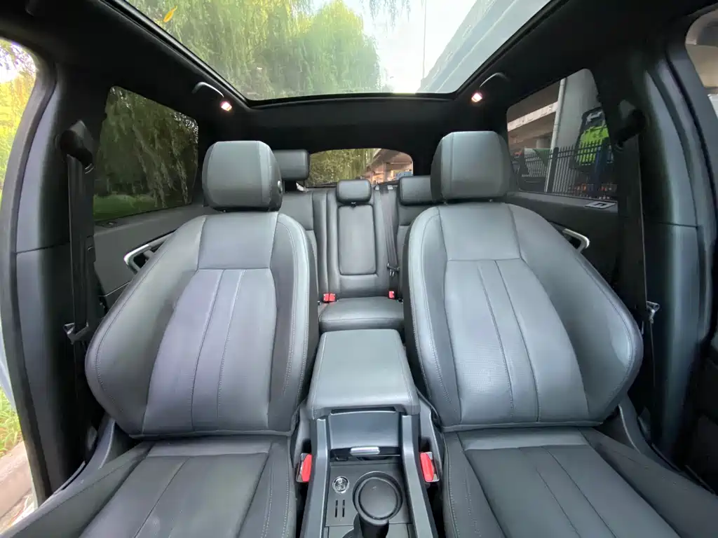 Land Rover Discovery Sport 2017 — фото 19