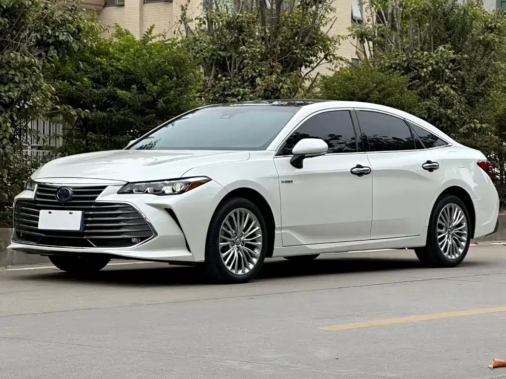 Toyota Avalon 2020 — фото 1