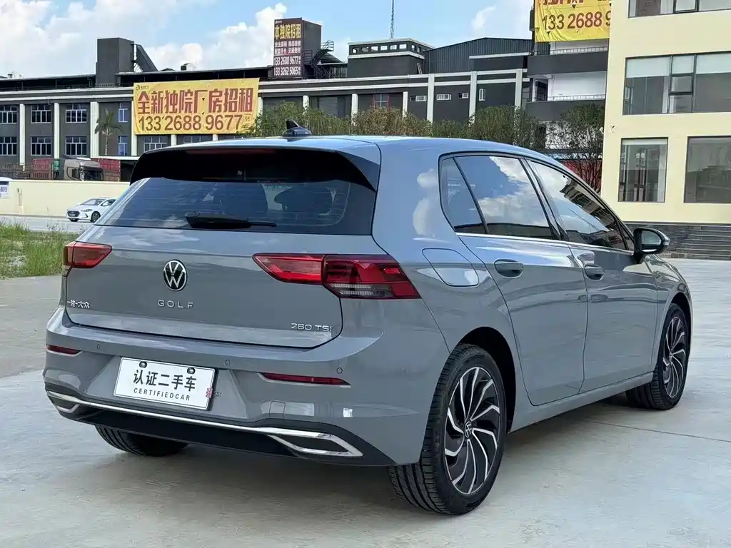 Volkswagen Golf 2022