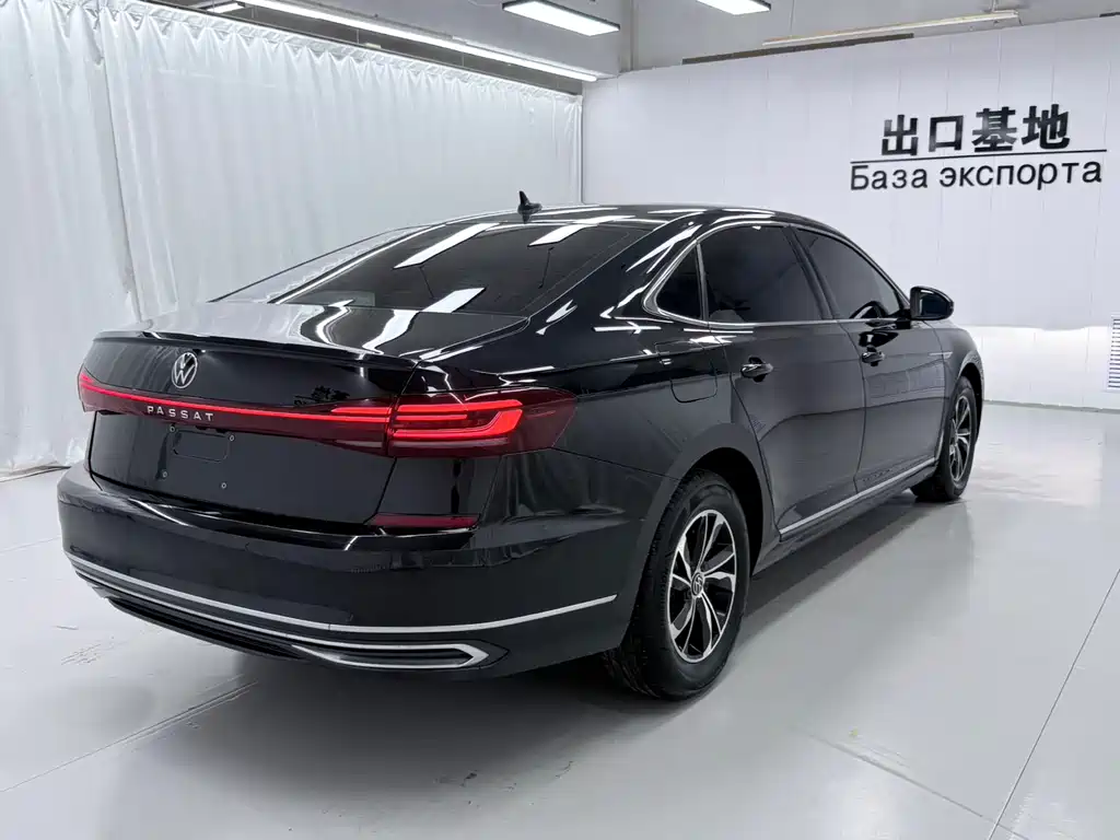 Volkswagen Passat 2023