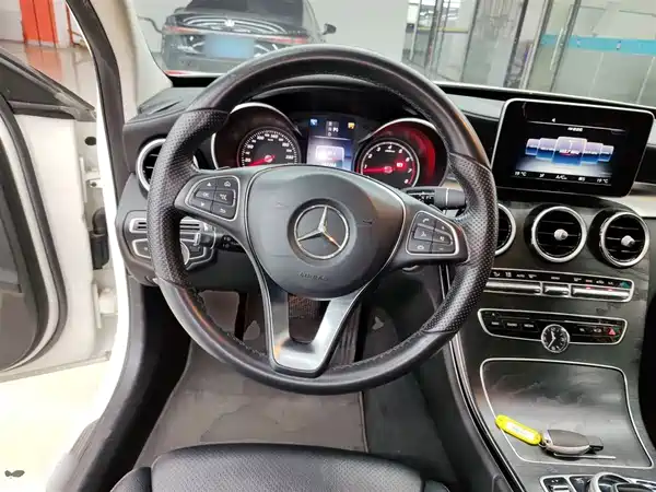Mercedes-Benz C-Class 2015