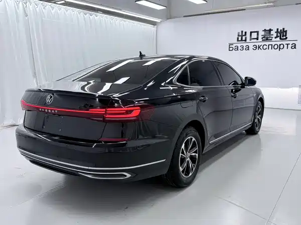 Volkswagen Passat 2023