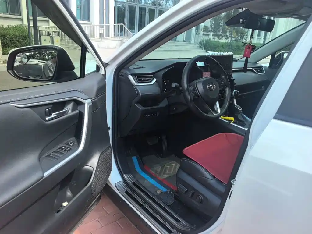 Toyota Wildlander 2021 — фото 14