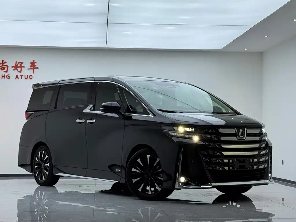 Toyota Vellfire 2024 — фото 3