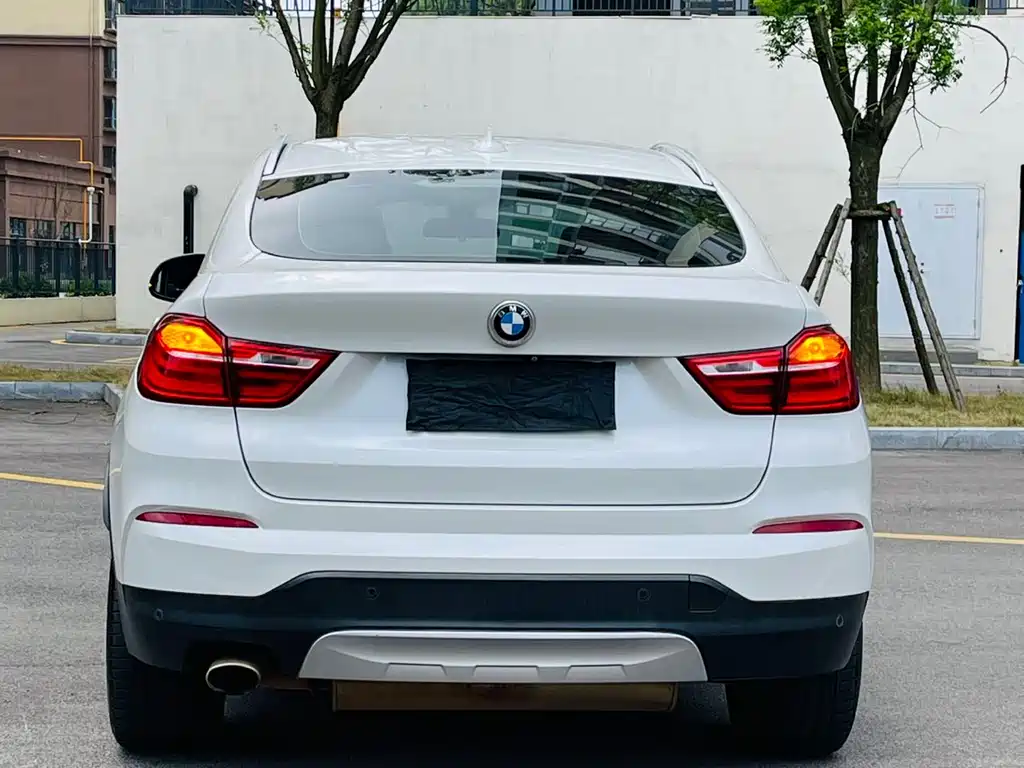 BMW X4 2015 — фото 8