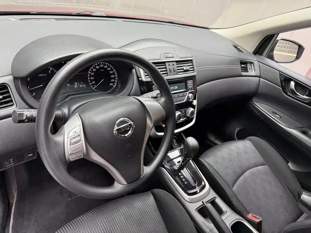 Nissan Tiida 2017
