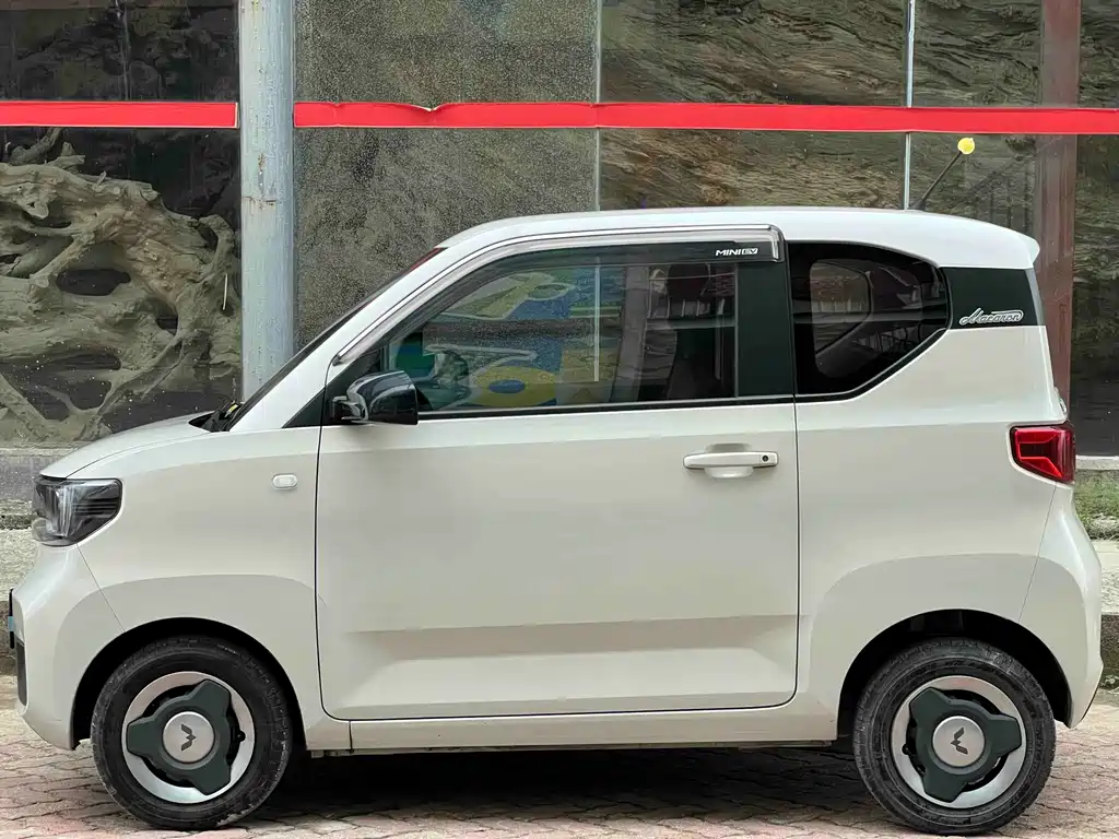 Wuling MINIEV 2023