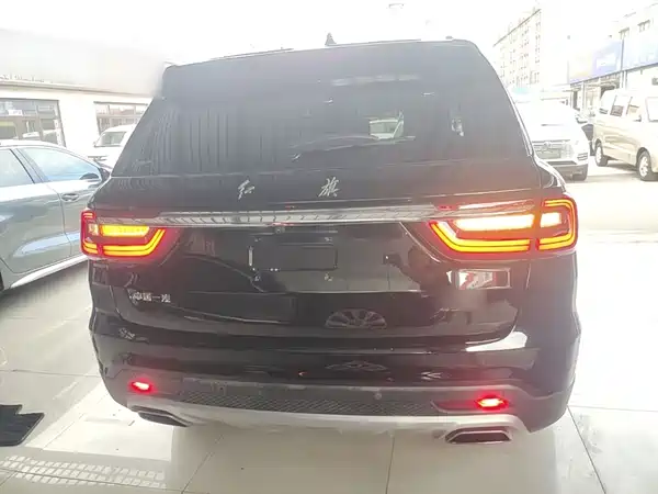Hongqi HS7 2021