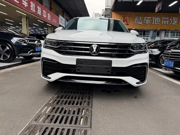 Volkswagen Tiguan L 2024