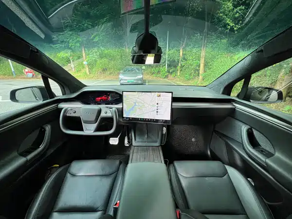 Tesla Model X 2023