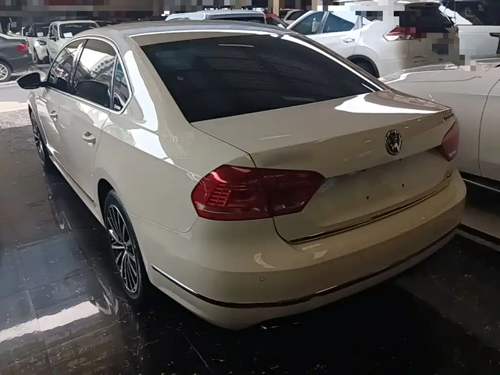 Volkswagen Passat 2015