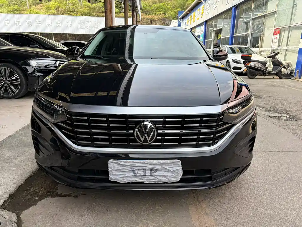 Volkswagen Passat 2023