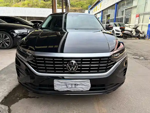Volkswagen Passat 2023