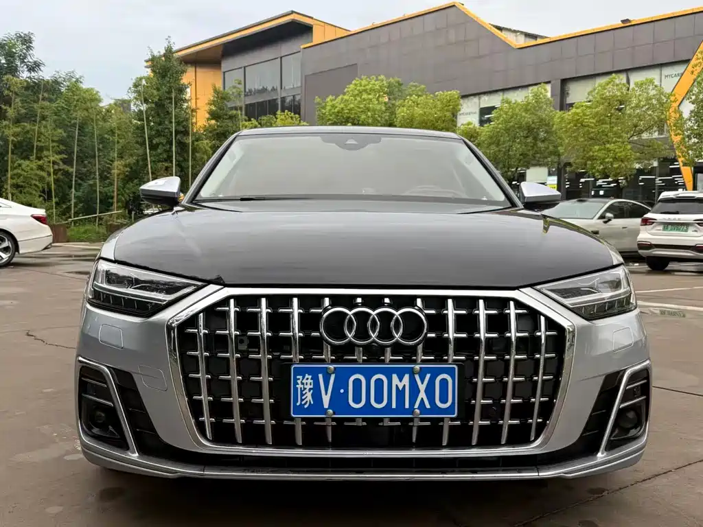 Audi A8 2022