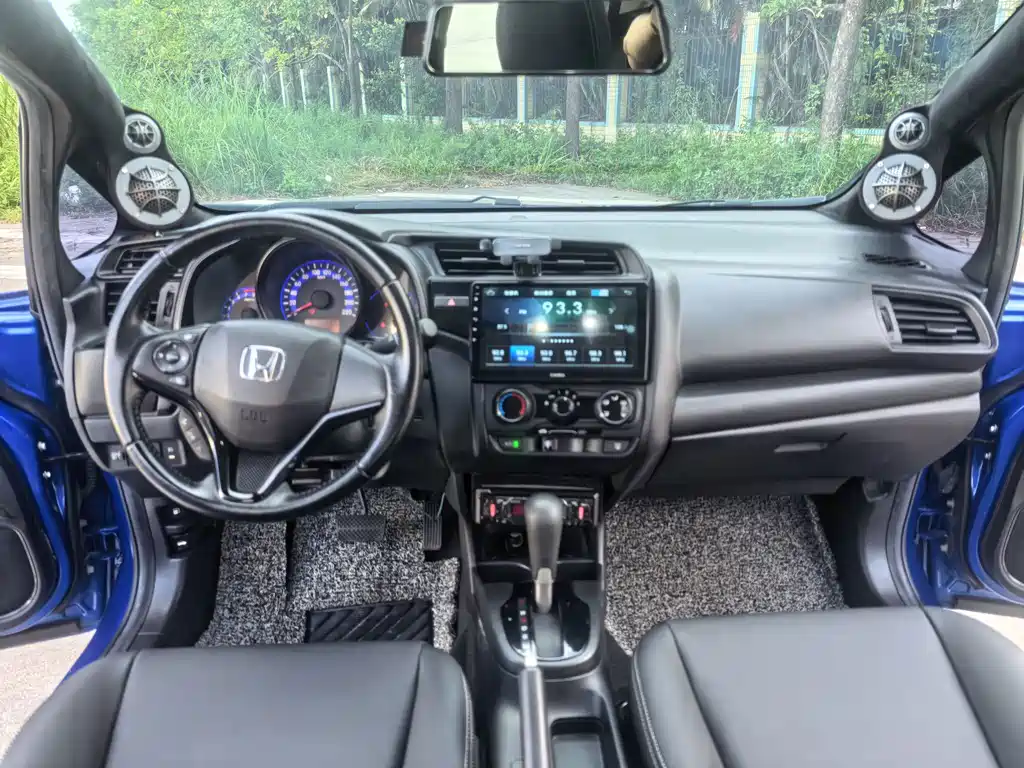 Honda Fit 2018 — фото 14
