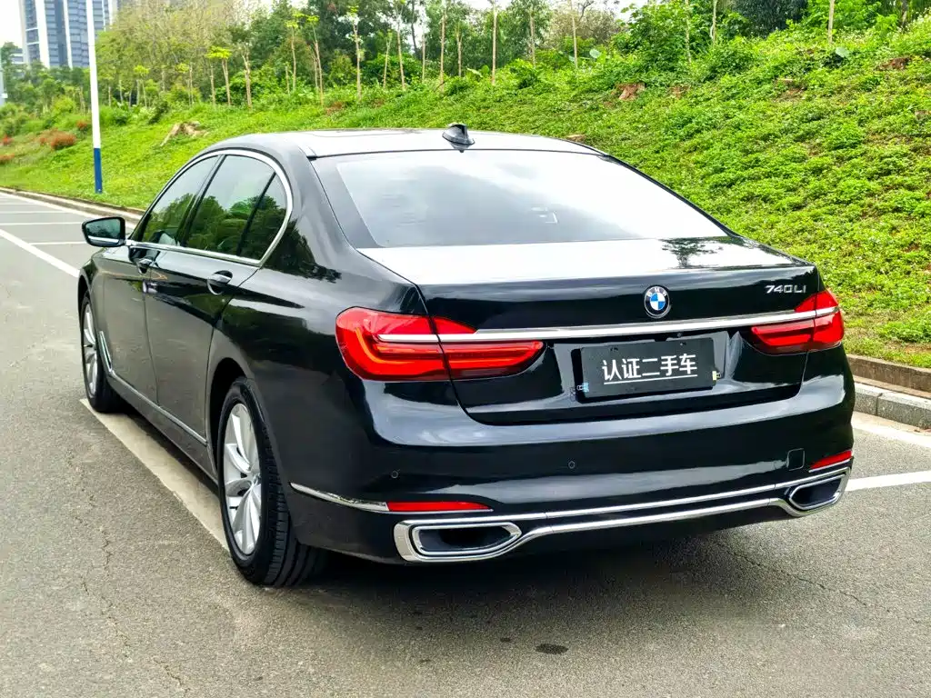 BMW 7 Series 2017 — фото 5