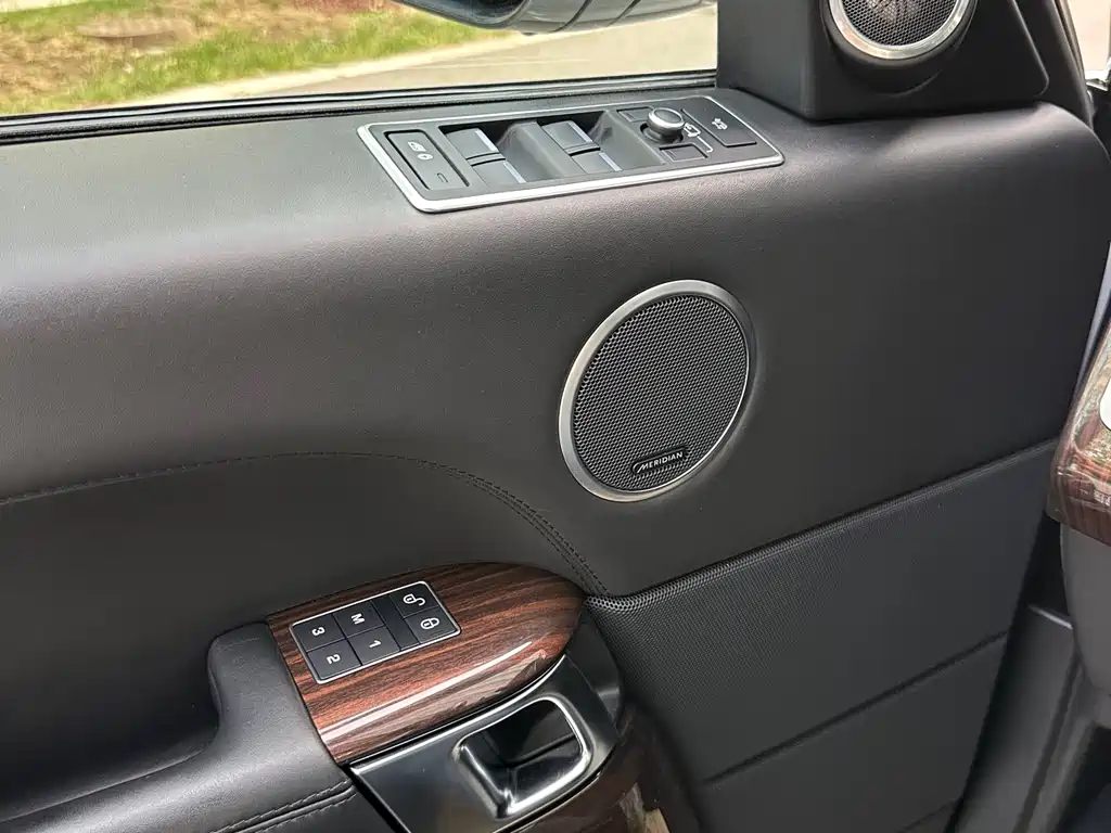 Land Rover Range Rover 2016 — фото 19