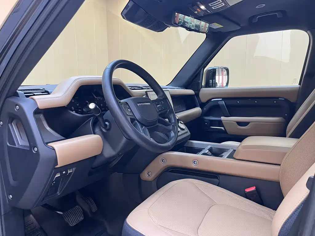Land Rover Defender 2025 — фото 10