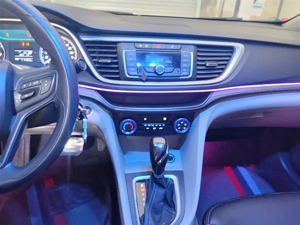 Buick Excelle 2019 — фото 13