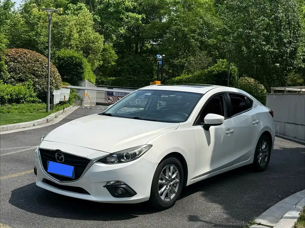 Mazda 3 Angkesela 2014