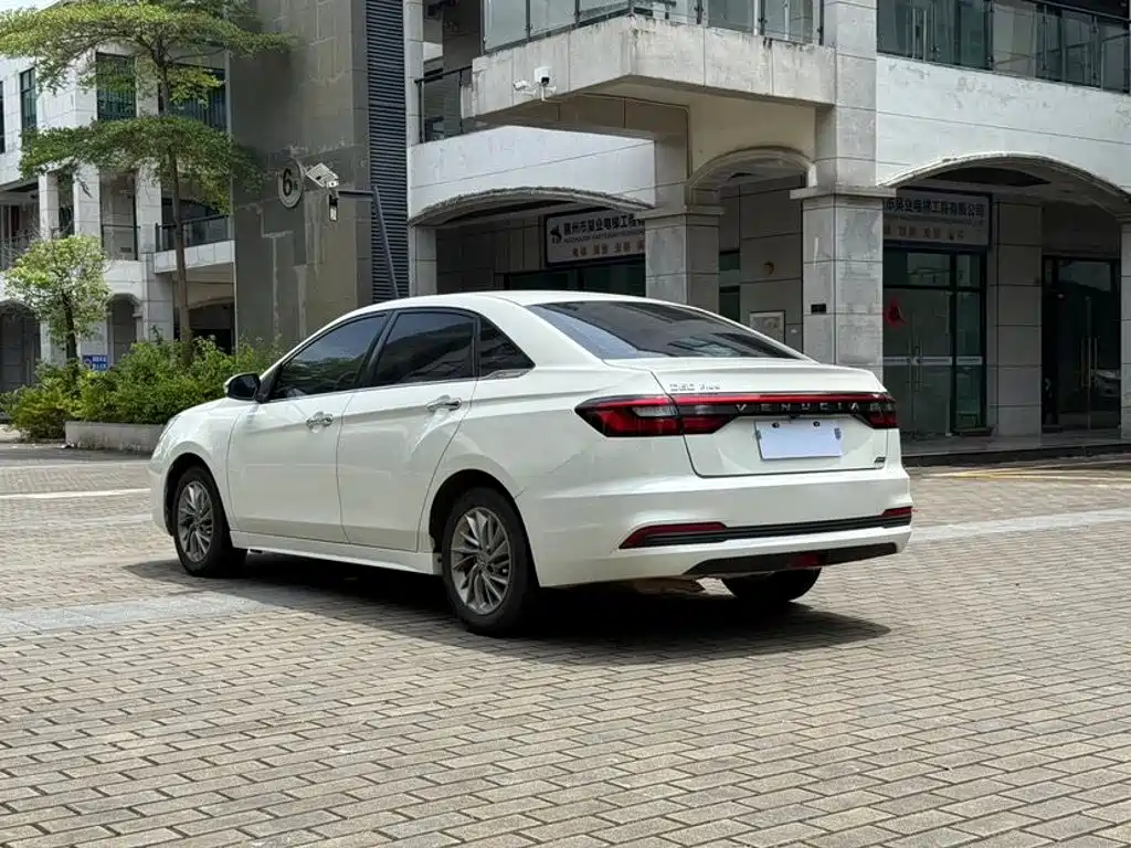 Venucia D60 2022