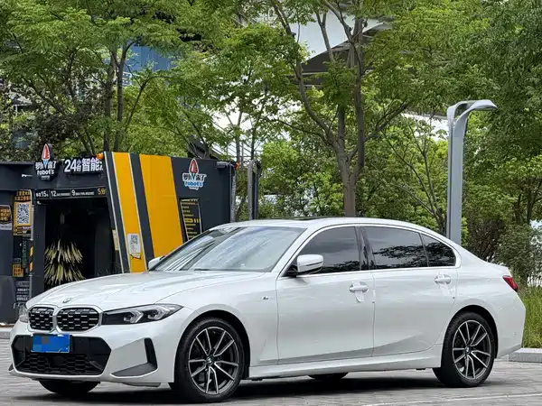 BMW 3 Series 2025