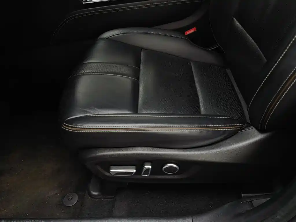 GAC Trumpchi GS8 2020 — фото 20