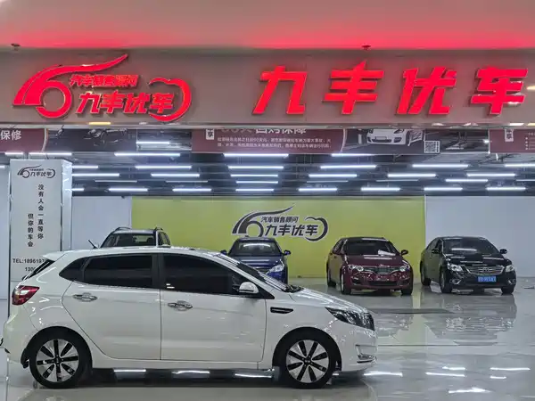 Kia K2 2012