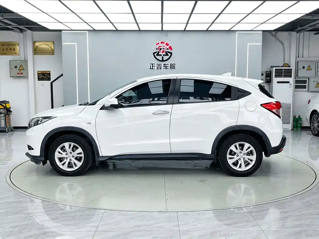 Honda Vezel 2015
