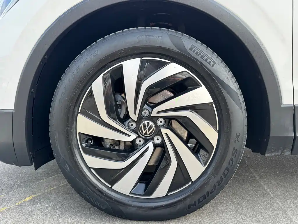 Volkswagen Tiguan L 2022 — фото 14