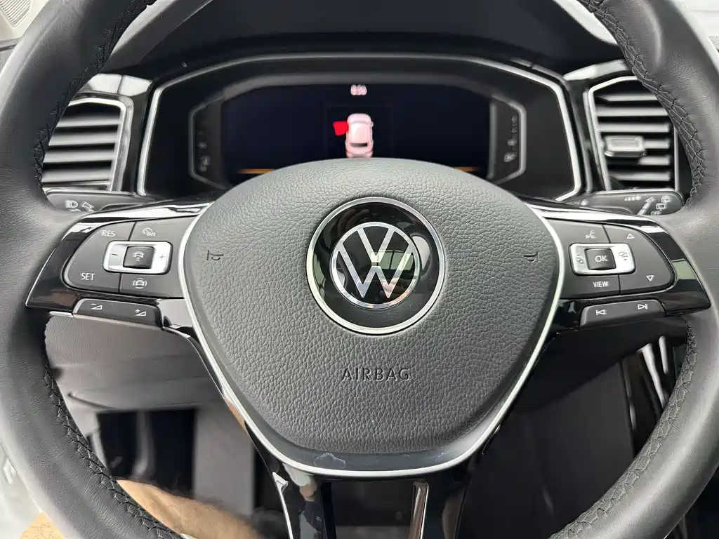 Volkswagen T-Roc 2022 — фото 14