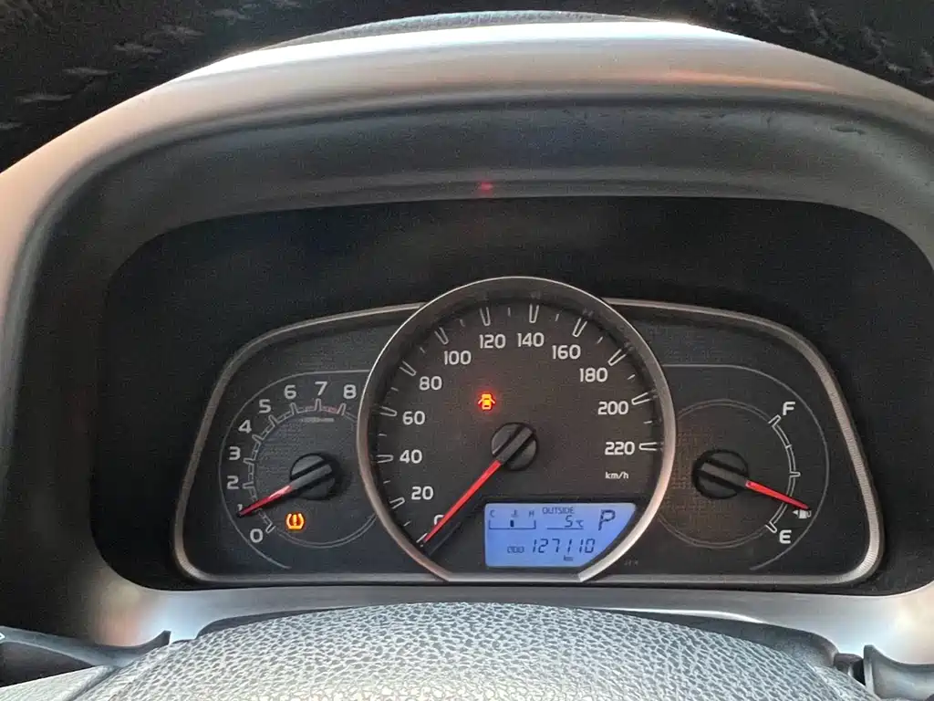 Toyota RAV4 2014 — фото 10