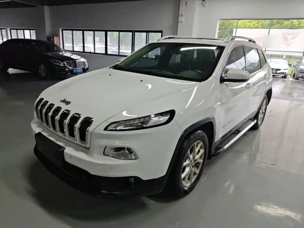 Jeep Cherokee 2016 — фото 2