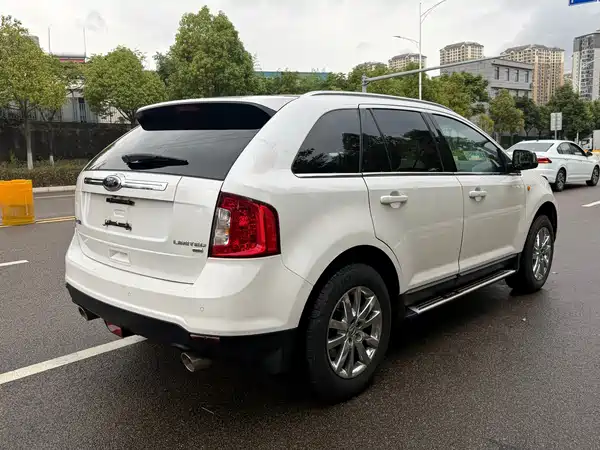 Ford Edge 2015