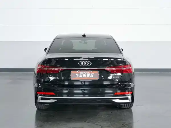 Audi A6L 2022
