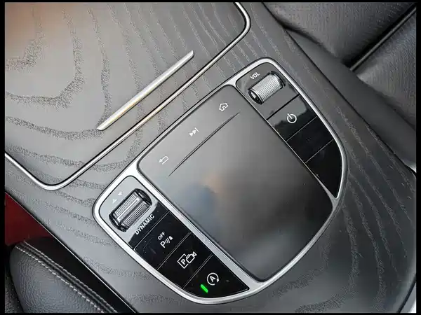 Mercedes-Benz C-Class 2021