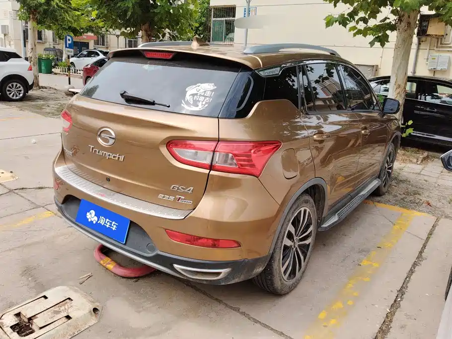 GAC Trumpchi GS4 2016 — фото 3