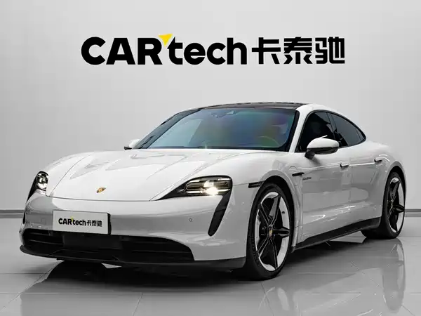 Porsche Taycan 2021