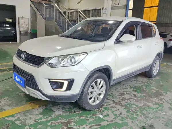 BAIC Shenbao X35 2018