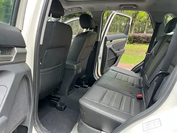 BAIC Shenbao X65 2015