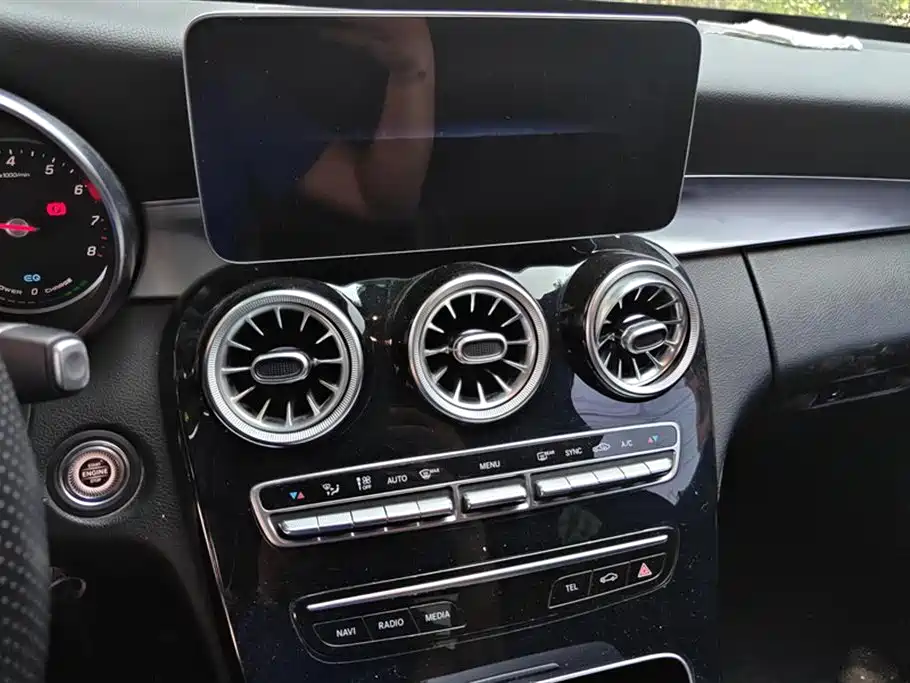 Mercedes-Benz C-Class 2019 — фото 13