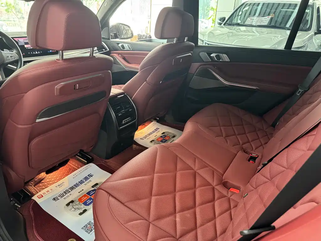 BMW X5 2025 — фото 12