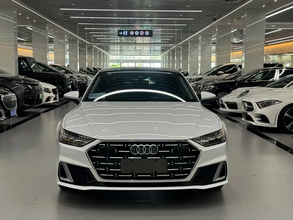 Audi A7L 2025 — фото 2