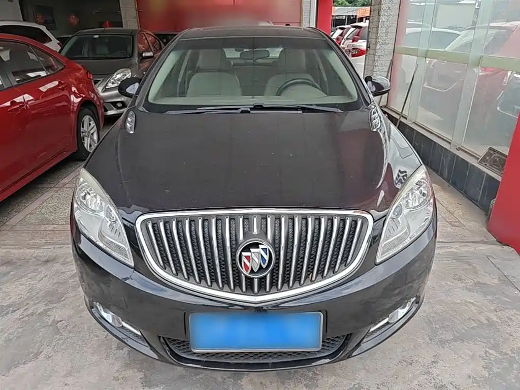 Buick Excelle 2015 — фото 3