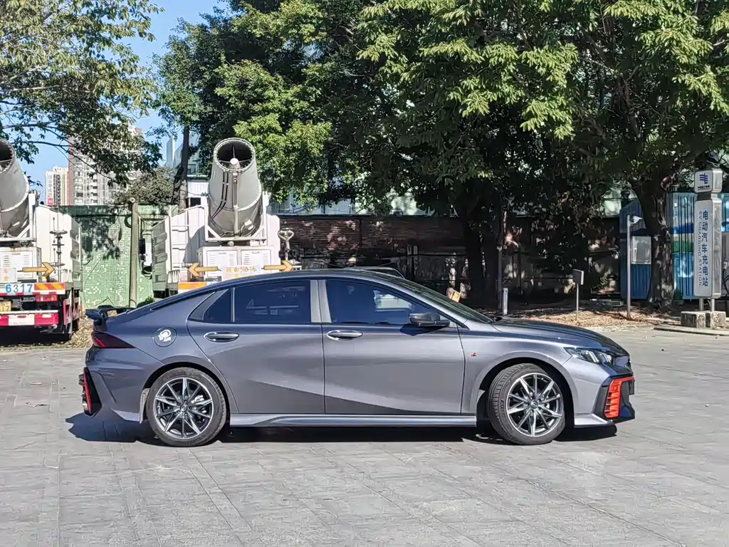 GAC Motor Shadow Leopard 2025 — фото 11