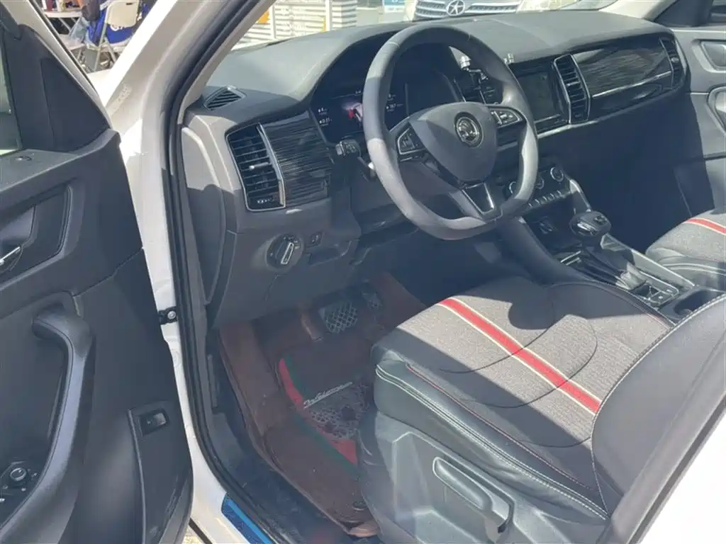 Skoda Kodiaq GT 2020 — фото 13