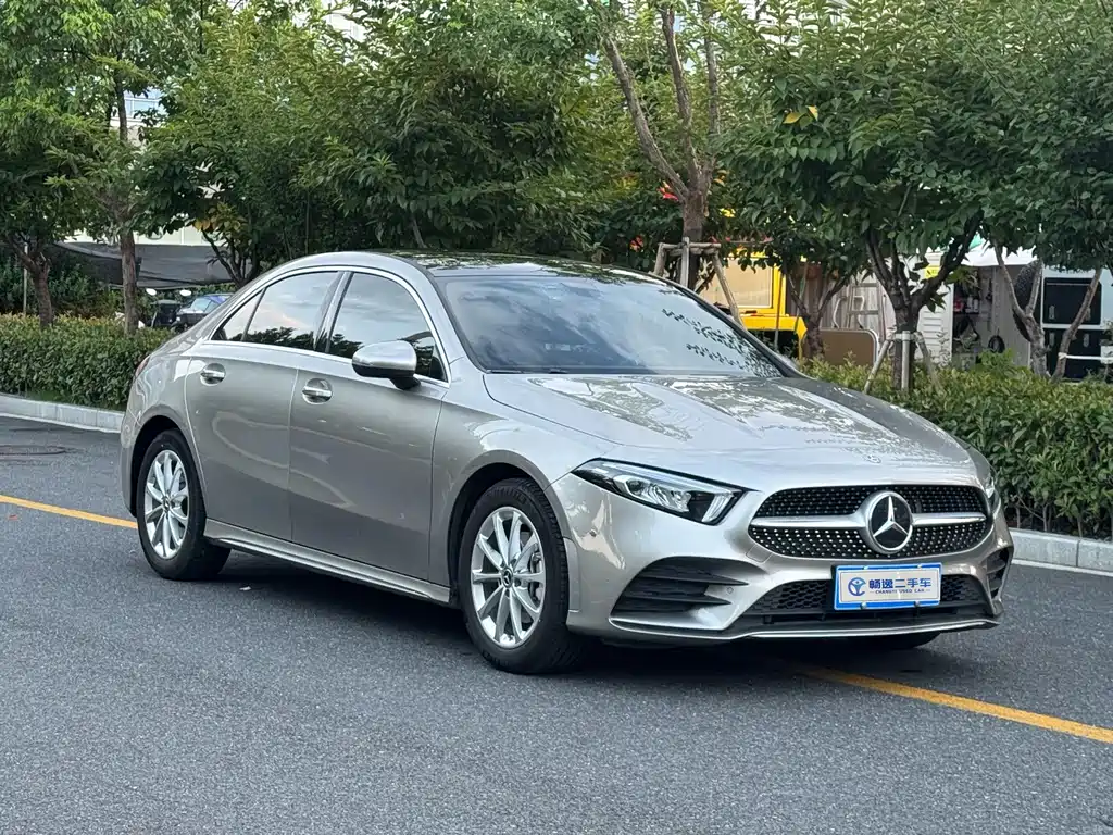 Mercedes-Benz A-Class 2020 — фото 3